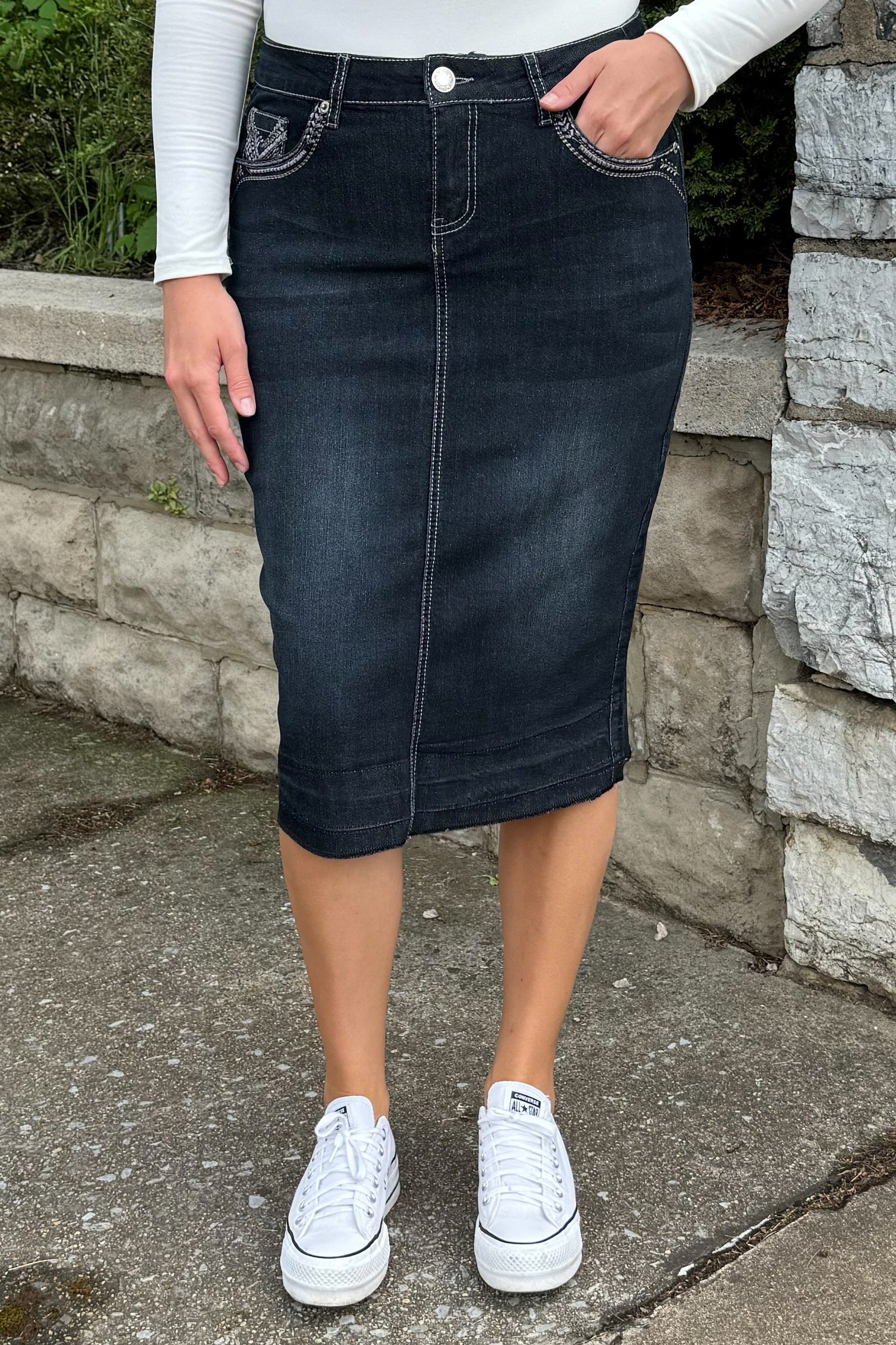 【oan】Salt black washed skirt Skylar Black Wash Denim Skirt – The Modest Style Boutique