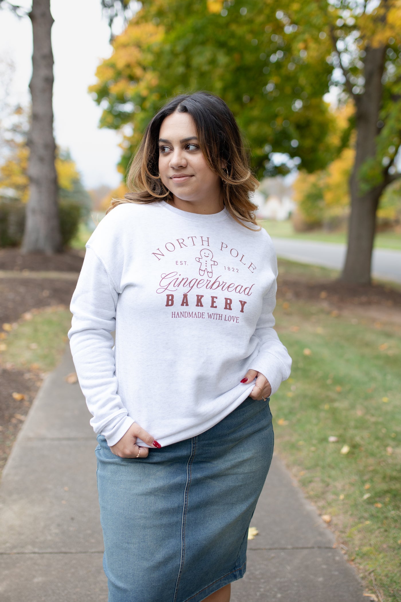 North Pole Gingerbread Graphic Sweatshirt in White Heather