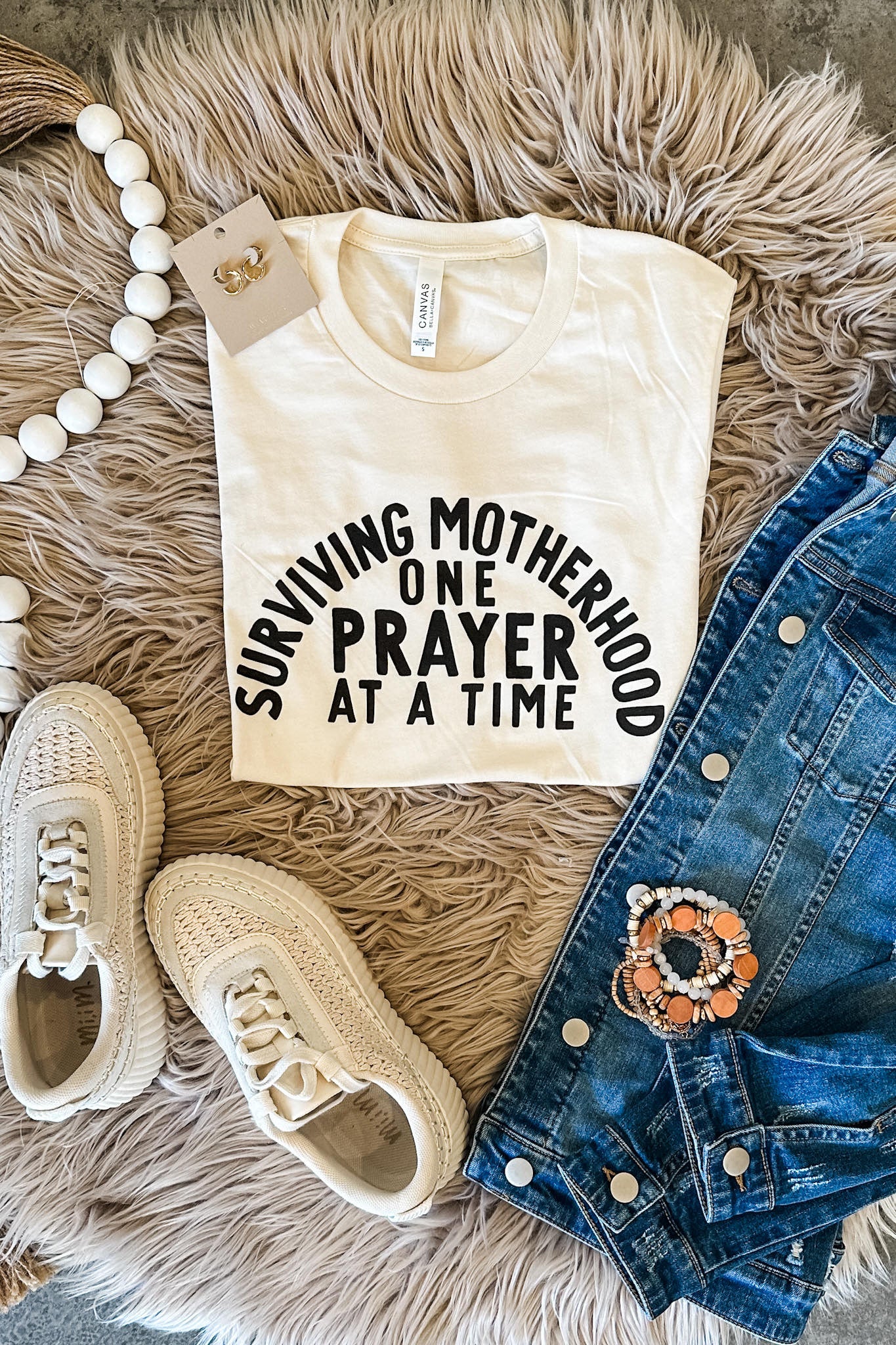 Surviving Motherhood Prayer Graphic Tee in Natural