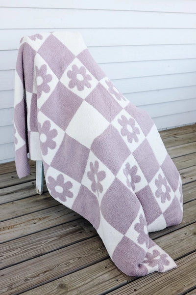 PINK DEALS* Checkered Flowers Luxe Blanket