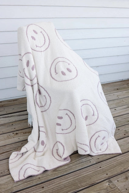 PINK DEALS* Happy Smiley Face Luxe Blanket