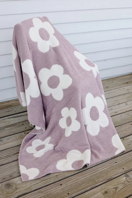 PINK DEALS* Retro Flowers Luxe Blanket