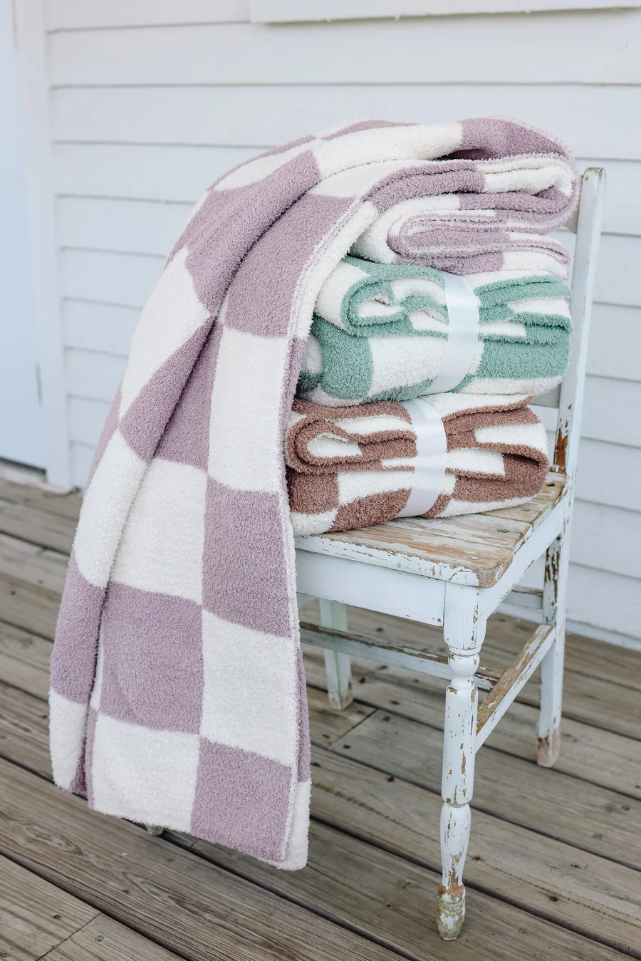 PINK DEALS* Checkered Luxe Blanket