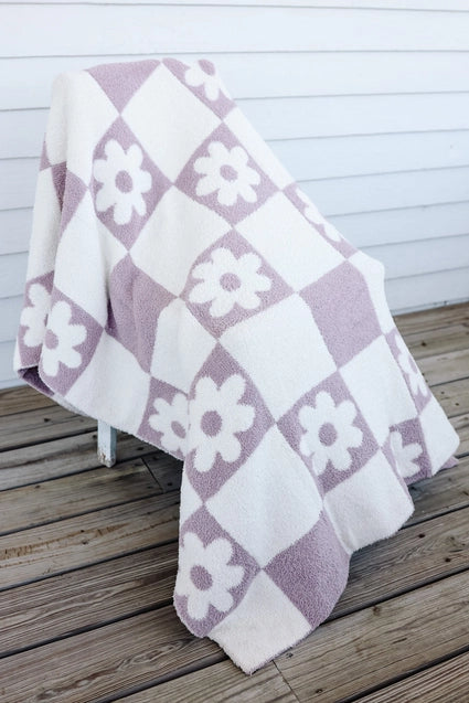 PINK DEALS* Checkered Flowers Luxe Blanket