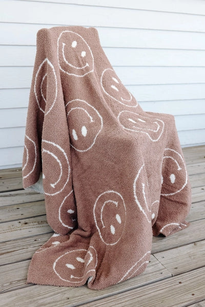 PINK DEALS* Happy Smiley Face Luxe Blanket