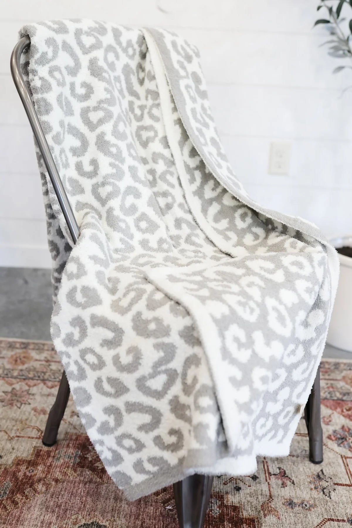 Leopard Comfy Luxe Blanket - Gray