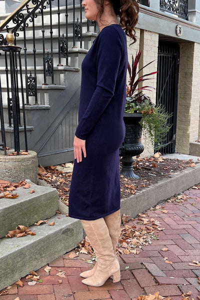 THE QUINN EVERYDAY SCOOP NECK SWEATER DRESS IN NAVY (Final Sale)